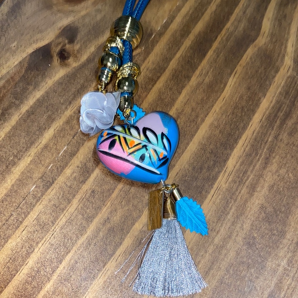 Beautiful handmade necklace made in Mexico